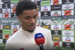 赛程更新-蒂尔曼谈战平不莱梅：我们犯了太多愚蠢错误，多打一人却丢2球