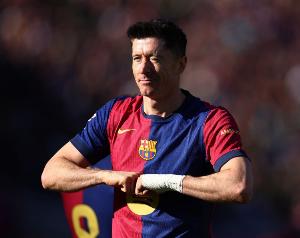 莱万本赛季欧冠进10球，成为梅罗后第三位四个赛季欧冠10+球球员